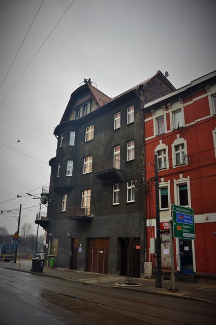 Chorzów, ulica Wolności 152 (2).JPG