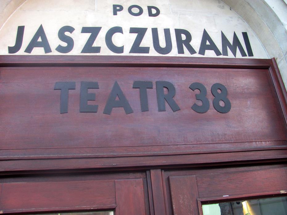 3. Teatr 38.JPG