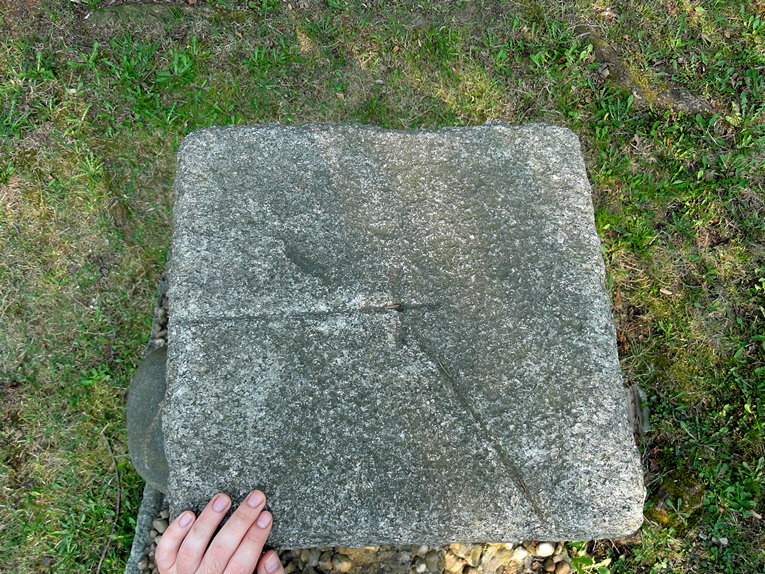 Kamien graniczny Repty (6).jpg