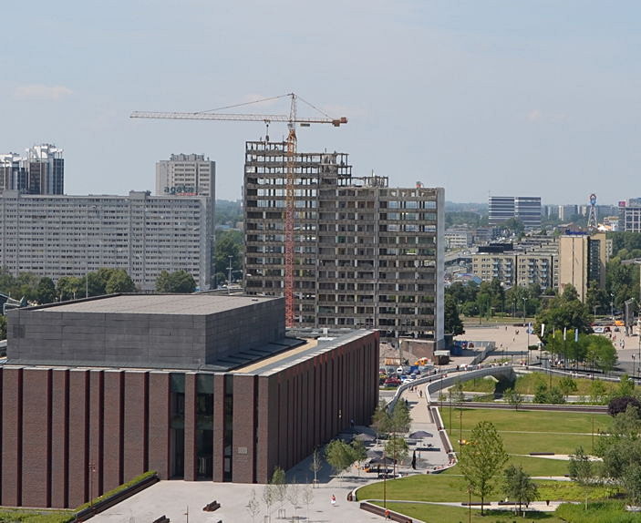 Katowice - budynek DOKP (3).jpg