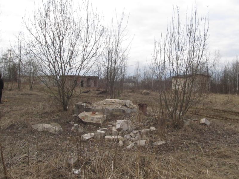 Ruiny pozostałych zabudowań Zakładu Wapieniczego (8).jpg