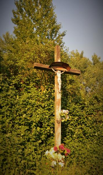 Szubienica - drewniany krzyż (4).jpg