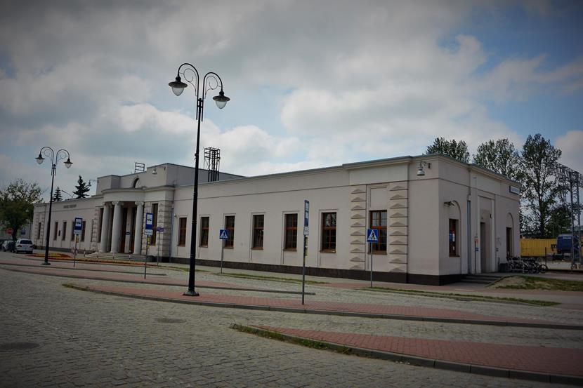 Radomsko - dworzec kolejowy (1).JPG