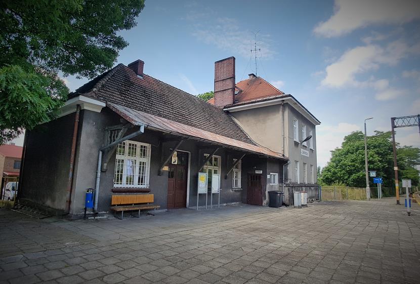 Stacja Janinów (1).jpg
