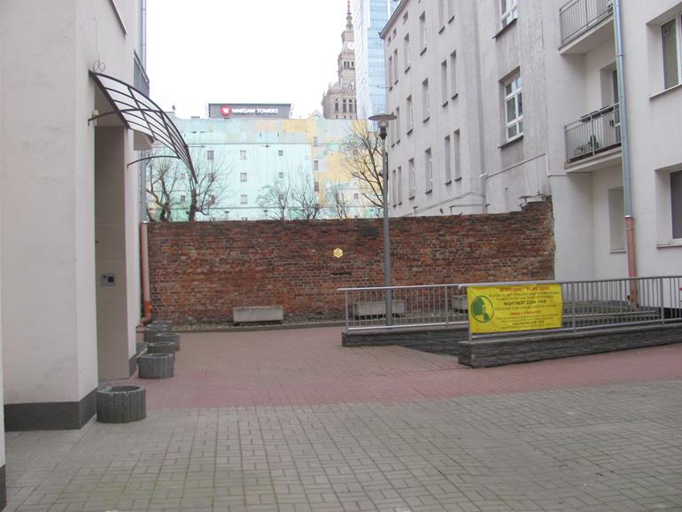 2. Mur Warszawskiego Getta.JPG