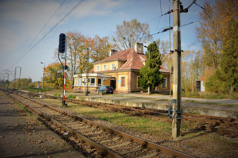 Mszczonów - stacja kolejowa (17).JPG