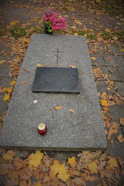 Cmentarz żołnierzy Armii Czerwonej (2).JPG