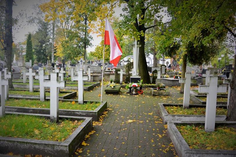 Groby polskich żołnierzy (4).JPG