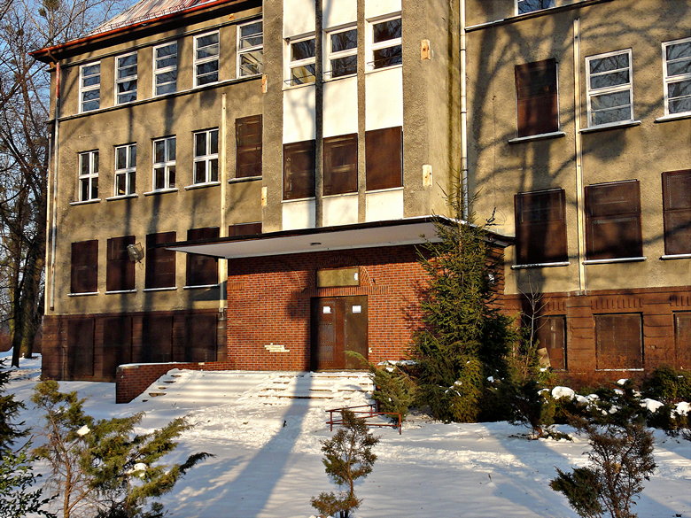 Bytom-Miechowice, szkola (2).jpg
