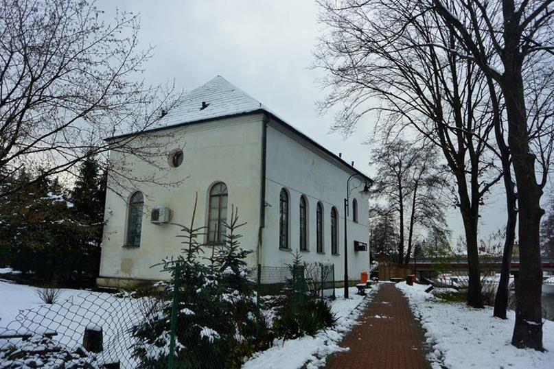 Synagoga - widok z zewnątrz (8).JPG