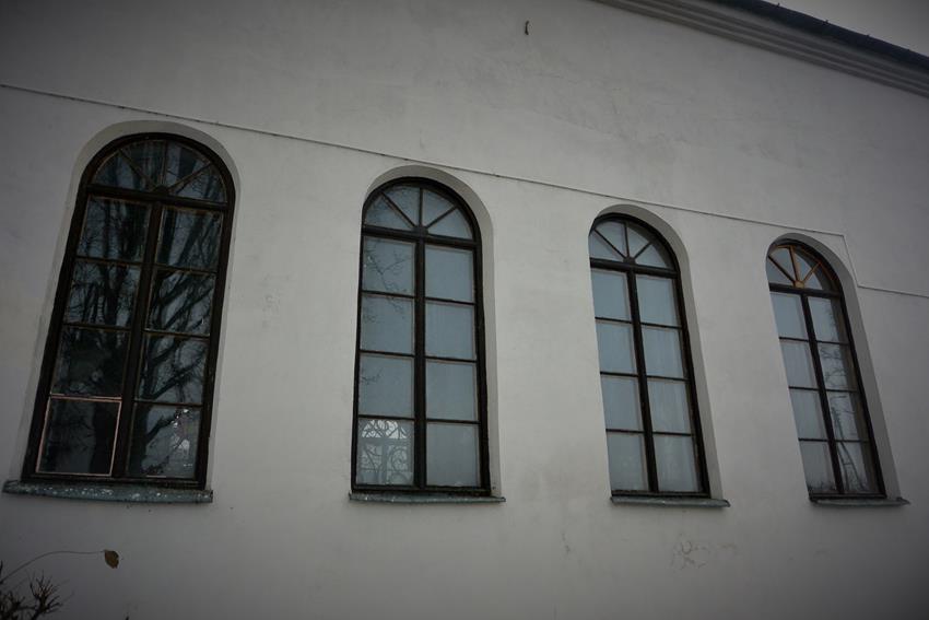 Synagoga - widok z zewnątrz (9).JPG