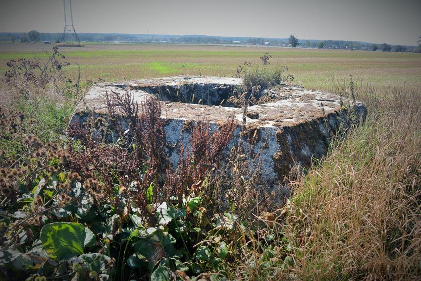 Niewiesze - podstawa pod radar  (2).JPG