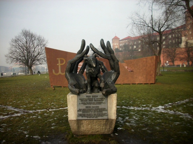 Pomnik Dżoka.JPG