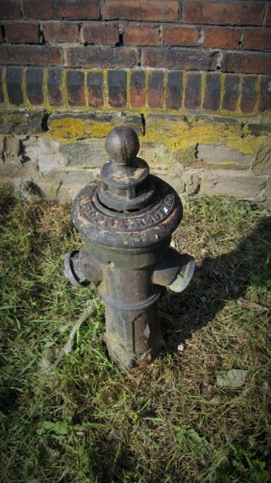 Stary hydrant (1).jpg
