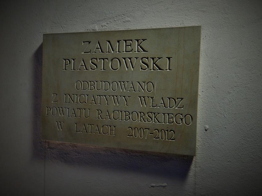 Zamek piastowski (2).JPG