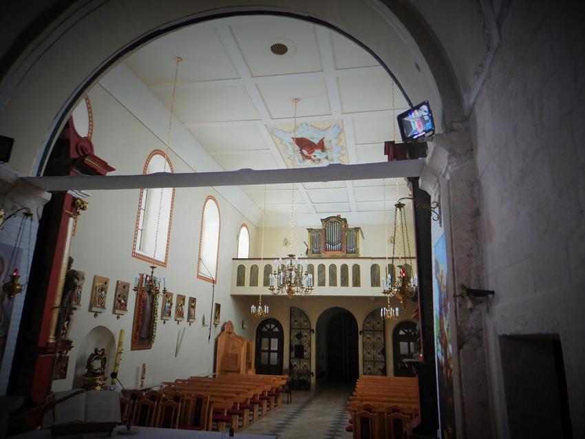 Wnętrze kościoła (4).JPG