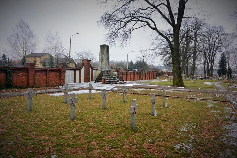 Cmentarz żołnierzy polskich,poległych w wojnie polsko - bolszewickiej (11).JPG