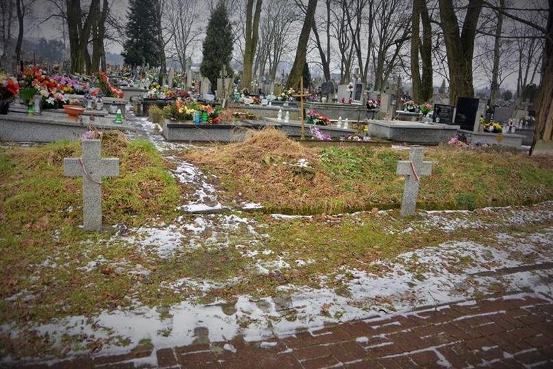 Cmentarz żołnierzy polskich,poległych w wojnie polsko - bolszewickiej (16).JPG