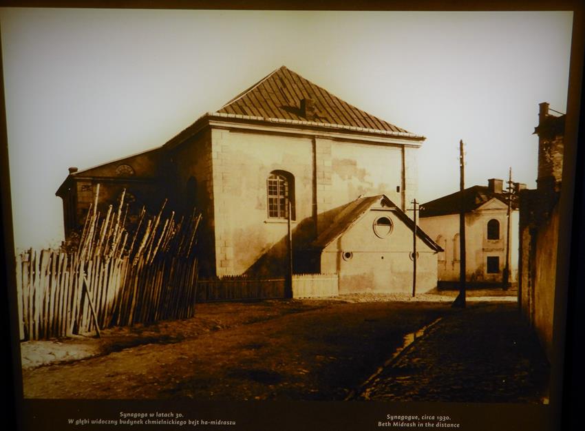 Chmielnik - synagoga (5).JPG