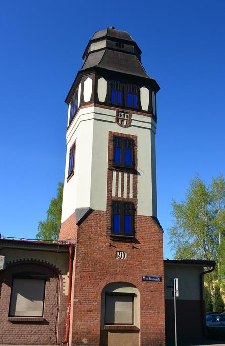 Gazownia i jej wodna wieża (4).JPG