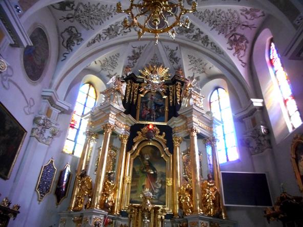 1. Ołtarz główny w Bazylice pw. św. Mikołaja w Bochni  - kwiecień 2018 r..JPG