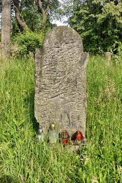 Cmentarz żydowski (7).jpg