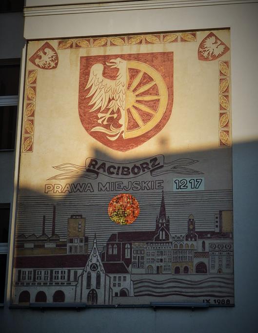 Racibórz - mural z 1988 roku (3).JPG