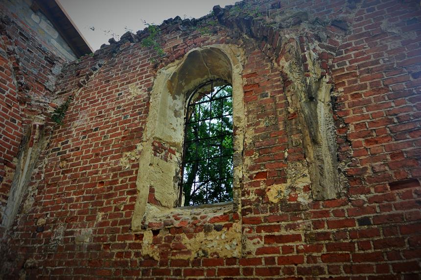 Ruiny klasztoru (15).JPG