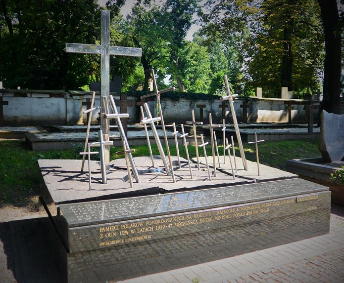 Pomnik Wołyński (2).JPG
