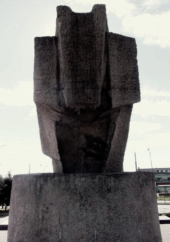 Pomnik Bohaterom Czerwonych Sztandarów - fot. 05.JPG