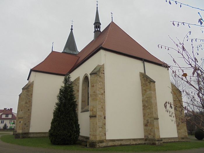 Stary Wisnicz kosciol prezbiterium.JPG