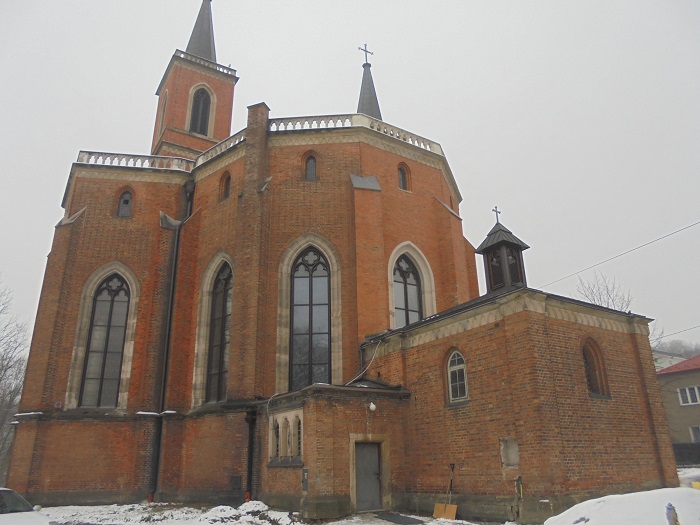 Krzeszowice kosciol widok od prezbiterium.JPG