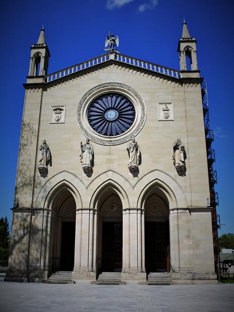 Kościół pw. św. Marcina (1).JPG