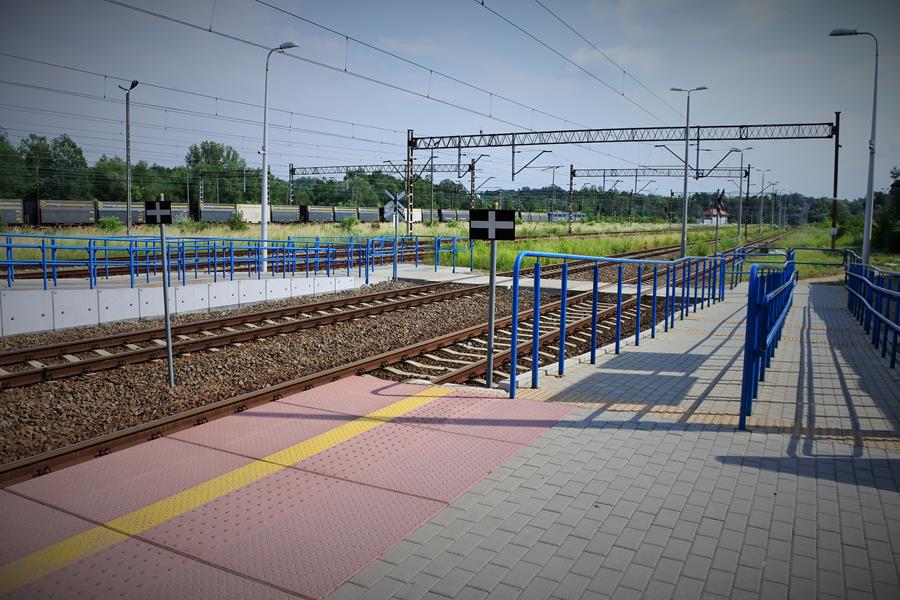 Dworzec w Wodzisławiu Śląskim (4).JPG
