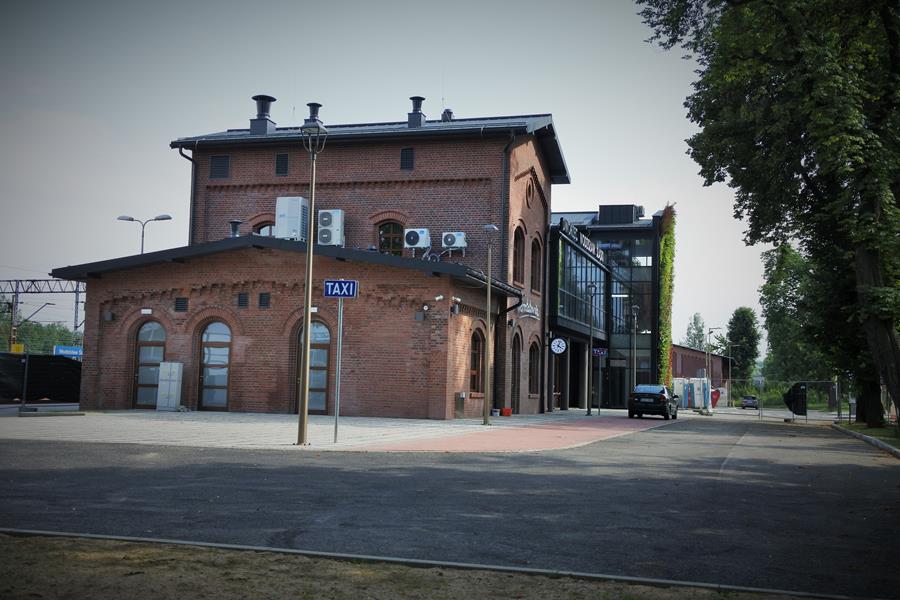 Dworzec w Wodzisławiu Śląskim (15).JPG
