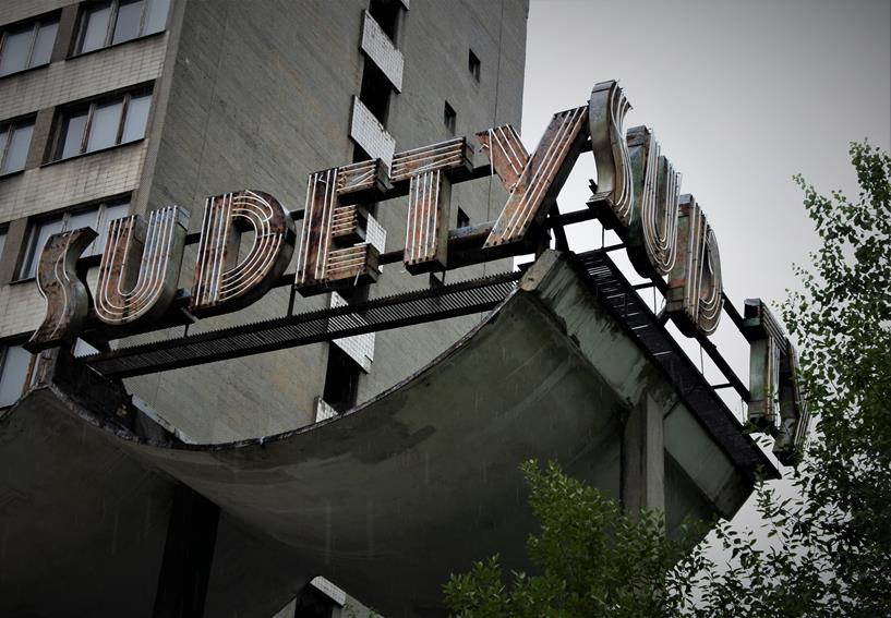 Hotel Sudety - neony (4).JPG