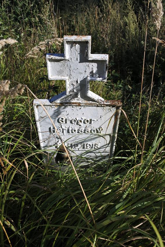 Kwatera wojenna na cmentarzu  (8).JPG
