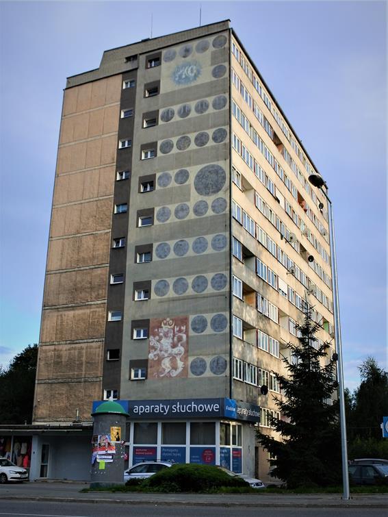 Blok mieszkalny - widok od strony ulicy Tadeusza Kościuszki (1).JPG