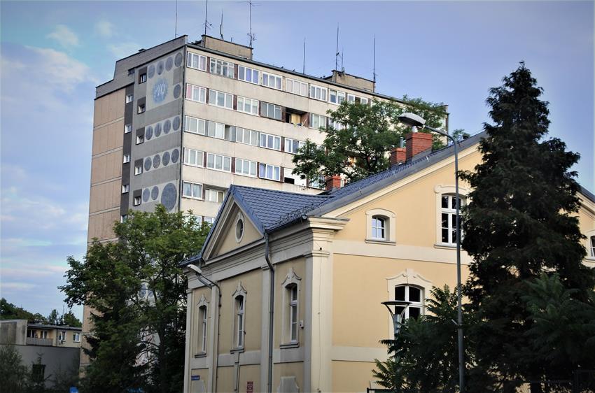 Blok mieszkalny - widok od strony ulicy Tadeusza Kościuszki (4).JPG