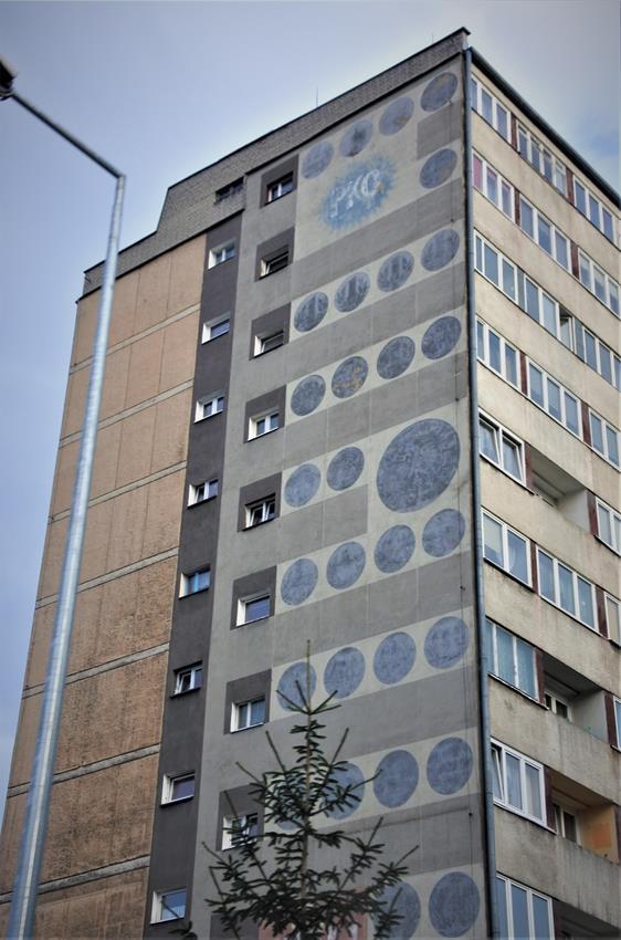 Blok mieszkalny - widok od strony ulicy Tadeusza Kościuszki (5).JPG