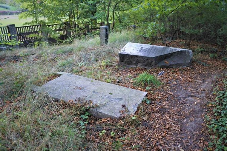 Cmentarz żydowski w Świdnicy (11).JPG