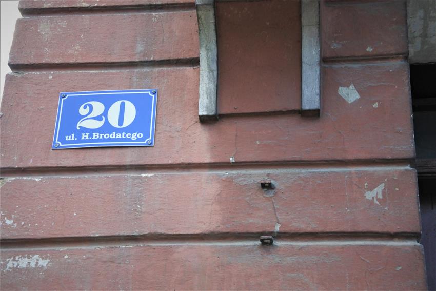 Ulica Henryka Brodatego 20 (6).JPG