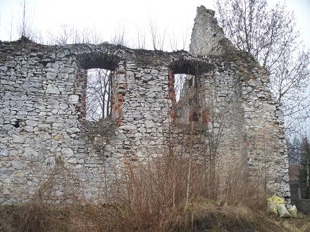 Zarzecze - ruiny koscioła (9).jpg