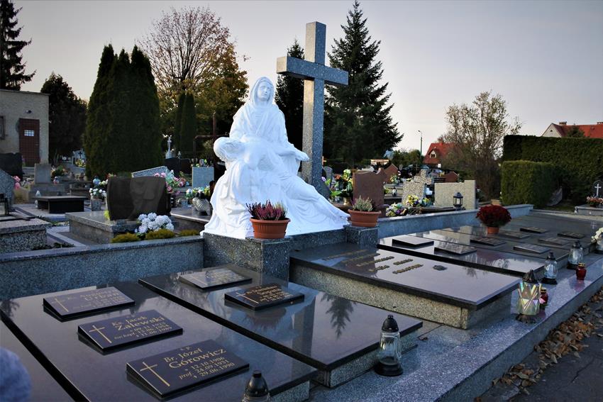 Pieta współcześnie (2).JPG