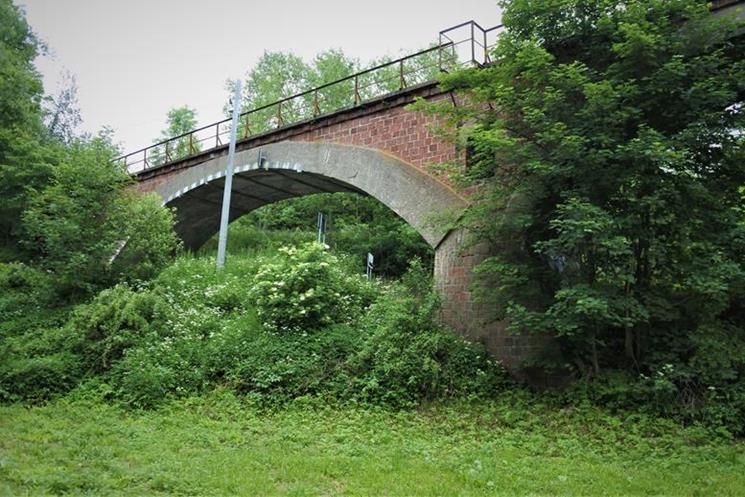 Dawny most kolejowy (8).JPG
