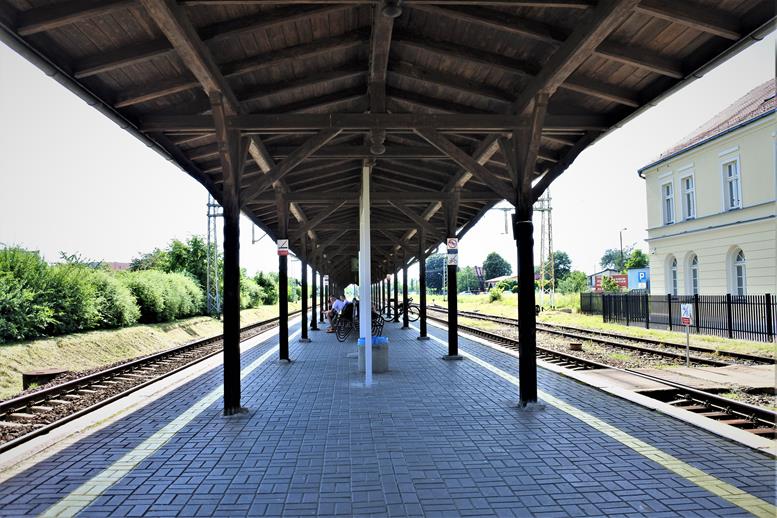Dworzec kolejowy (10).JPG