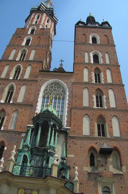 Kraków - kościół Mariacki 1 - Hejnalica i Dzwonnica.JPG