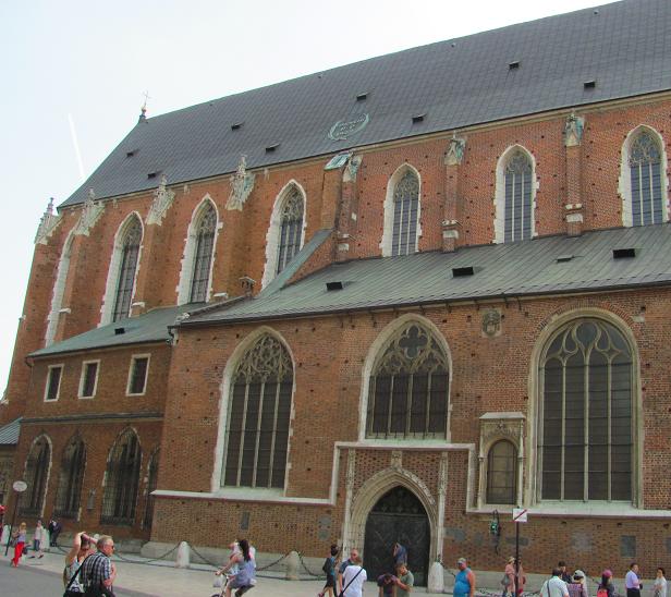 Kraków - kościół Mariacki 9 - Wierzynkowe prezbitrium.JPG