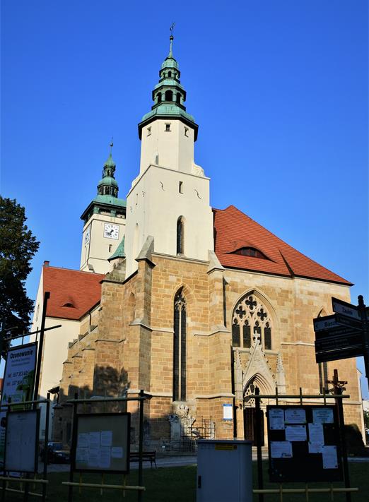Kościół Narodzenia Najświętszej Maryi Panny (1).JPG