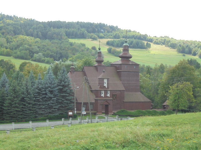 Mecina Wielka cerkiew panorama.JPG